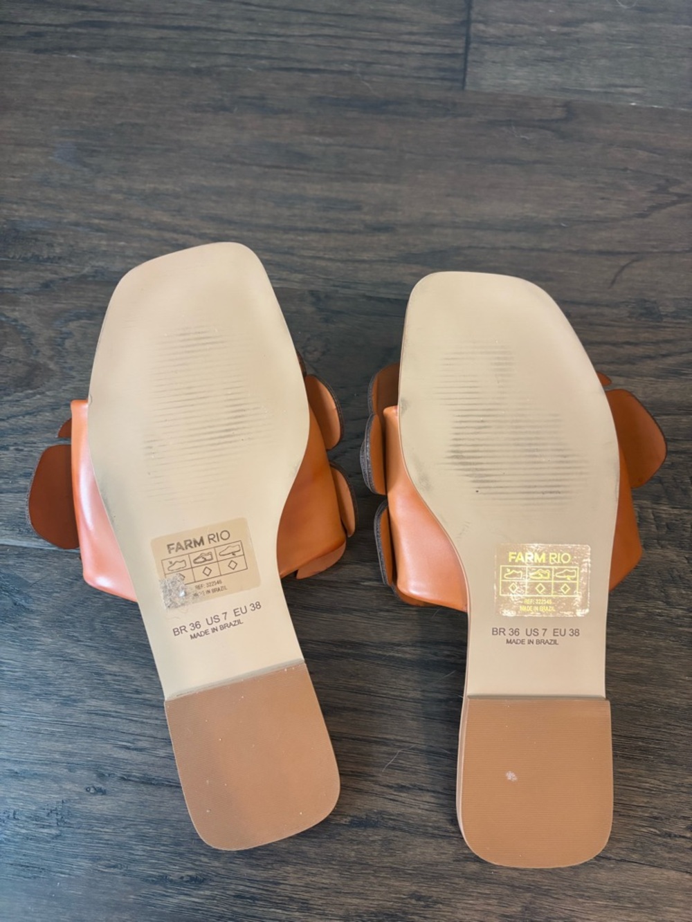 NEW FARM Rio Tan Leaf Slide Sandals - Picture 4 of 6